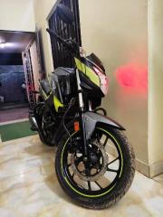 Honda CB Hornet 160R